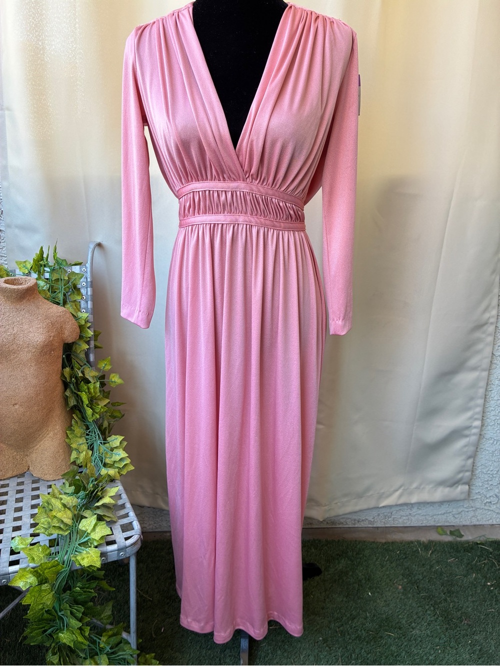 Vintage 70s Grecian Goddess Deep Plunge Pink Medium Maxi Dress